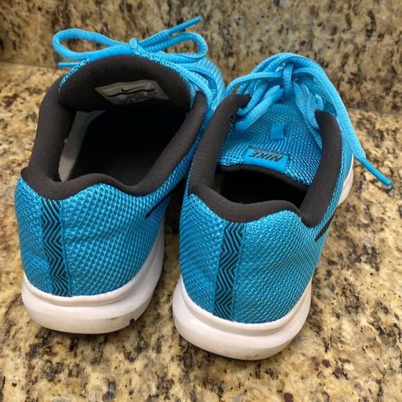 Nike training flex gym shoes size 7.5 - Picture 3 of 6